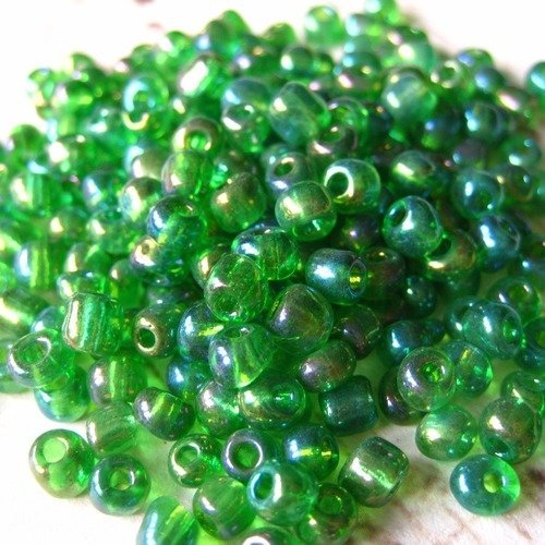 Perles rocailles en verre de 4 mm ( couleur 3 )