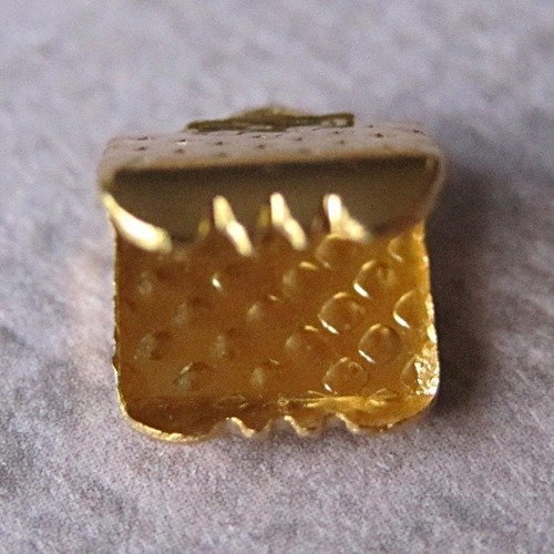 Lot de 10 fermoirs en métal doré- 6 mm