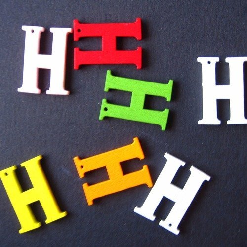 Lettre en bois " h " ( couleur aléatoire )