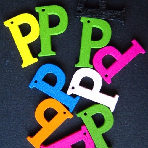 Lettre en bois " p " ( couleur aléatoire )