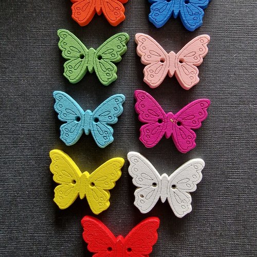 Lot de 5 boutons en bois papillons ( couleur mixte )
