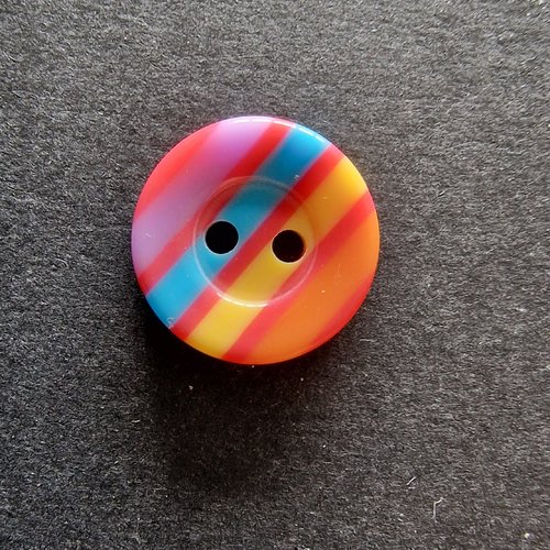 Lot de 4 boutons acrylique multicolore