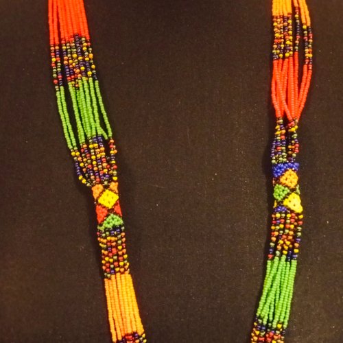 Co-004 - collier massaï