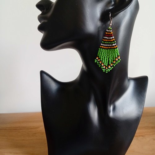 B-011 - boucle d'oreilles massaï