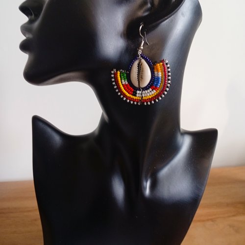 B-018 - boucle d'oreilles massaï