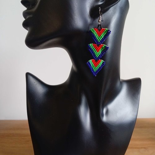 B-023 - boucle d'oreilles massaï