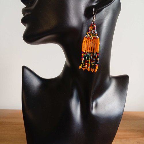 B-047 - boucle d'oreilles massaï