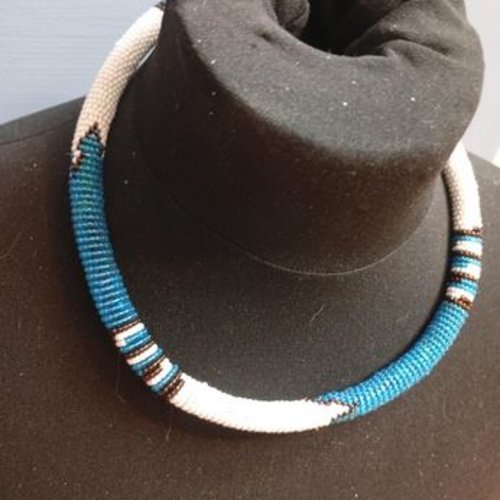 Co-027 - collier massaï