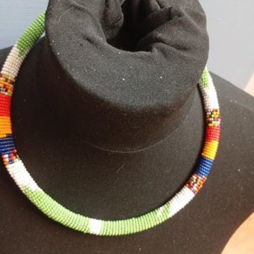 Co-028 - collier massaï