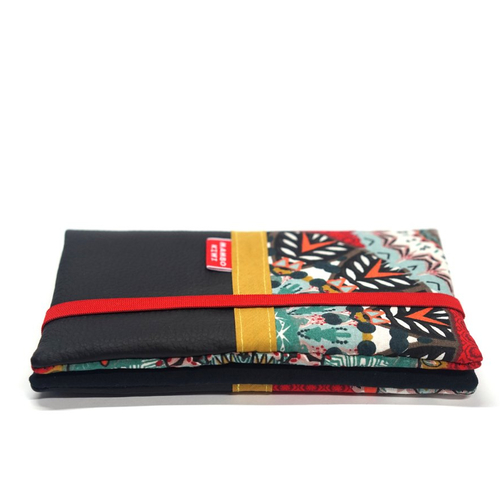 Grand portefeuille chéquier femme cuir noir tissu mandalas avec fermeture élastique, cadeau femme fait main personnalisable