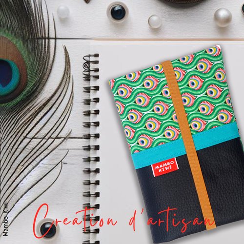 Portefeuille chéquier femme imitation cuir noir tissu vert plumes de paons, cadeau femme noël