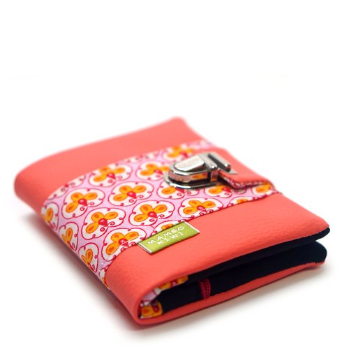 Portefeuille rétro femme à motif floral avec  attache métallique – création française