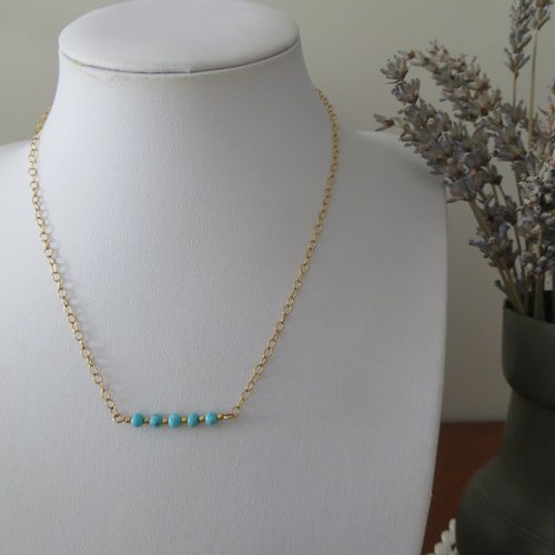 Collier turquoise véritable avec chaîne en gold filed ;