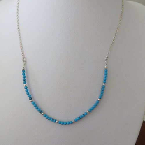 Collier minimaliste avec perles rocaille turquoise  et  chaîne argent 925.
