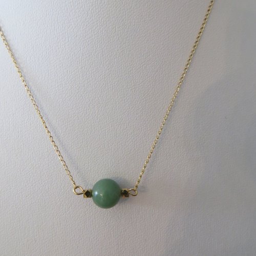 Collier perle en aventurine  avec chaîne en gold filled ;