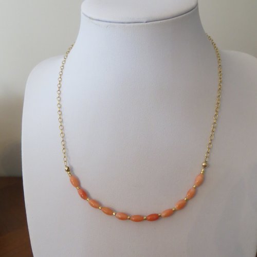 Collier véritable corail rose saumon de méditerranée et gold filled.