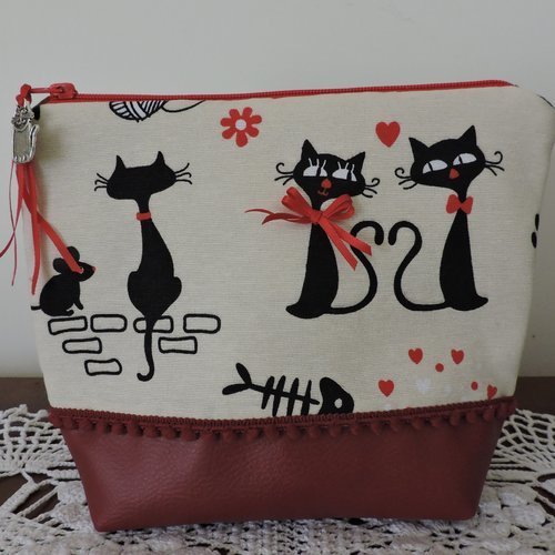 Trousse De Toilette Chats Un Grand Marche