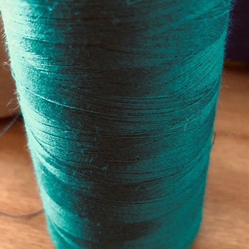 Fil à coudre gutermann vert malachite - 5km