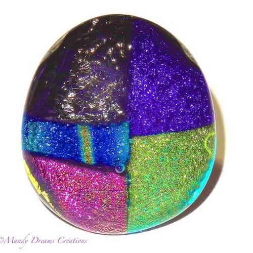 Bague ovale verre dichroïque brillant multicolore ,géométrique, fait main,pièce unique