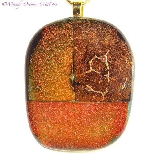 Collier fusing moderne  lumineux, pendentif ton  orange , rouge cuivré, brun en verre dichroïque fait main,pièce