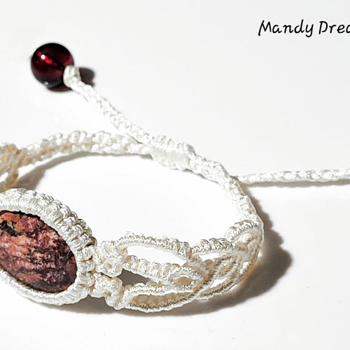 Bracelet en micro macramé crème satiné avec jaspe véritable