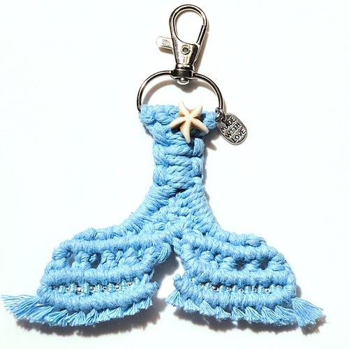 Bijoux de sac ,porte-clefs queue de sirène en macramé bleu clair