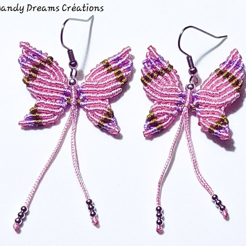 Boucles d'oreilles  papillons en micro macramé rose
