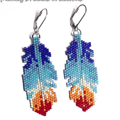 Boucles d'oreilles plumes multicolores tissées en délicas miyuki