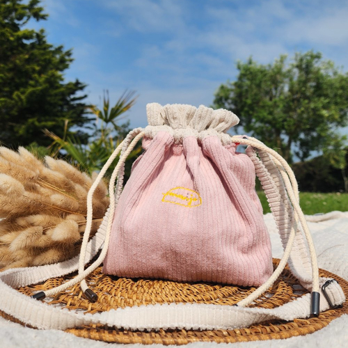 Sac merah jambu