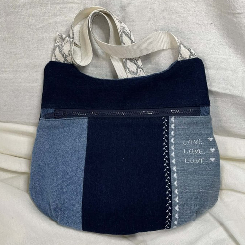 Sac à main jean brodé
