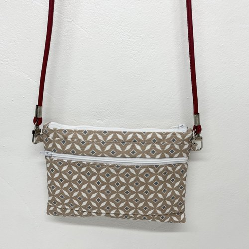 Pochette bandoulière enduit