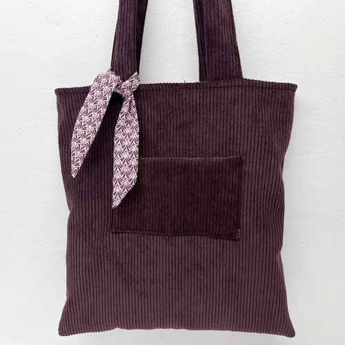 Tote bag