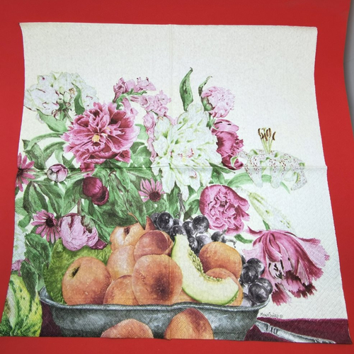 Serviette papier/napkin "mona svärd, romans", bouquet tulipes, pivoines, lys, raisin abricots, melon