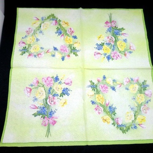 Serviette papier/napkin  "cœur, bouquet, fleur st valentin" 
