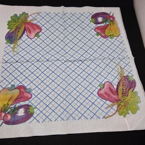 Serviette papier/napkin  légume "aubergine, poivron, radis"