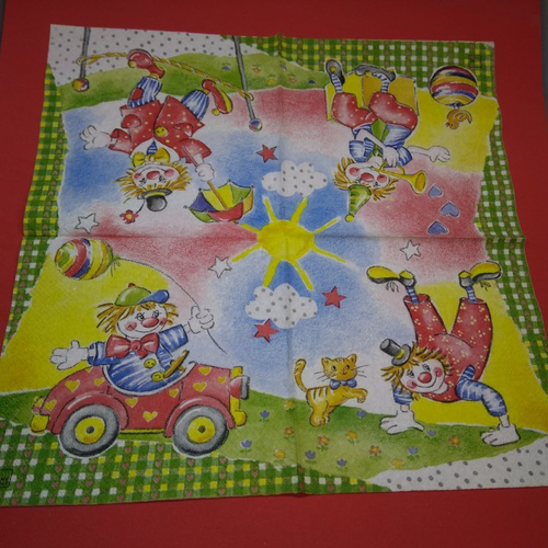Serviette papier/napkin: enfant  "clown, chat, voiture, trompette, parapluie" 