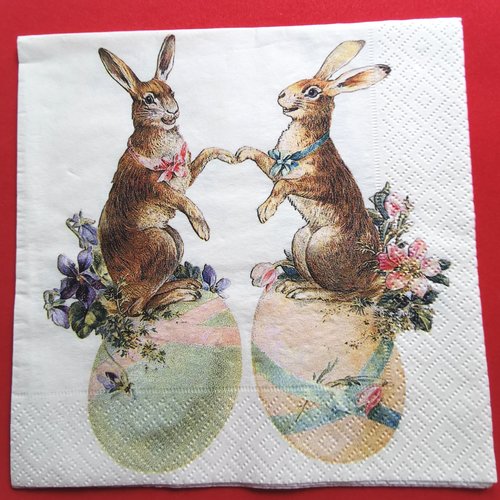 Serviette papier/napkin : "lapins œufs de pâques, violettes, roses, vintage"