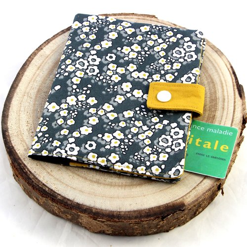 Pochette médicale,étui rangement papiers santé, papier ordonnances ,ordonnancier, carte vitale, santé, pharmacie