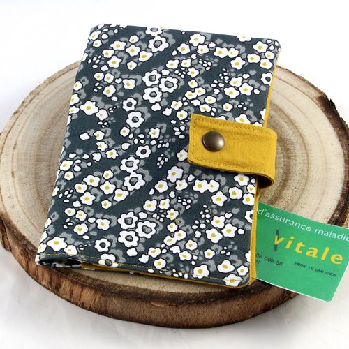 Pochette médicale, étui rangement papiers santé, papier ordonnances ,ordonnancier, carte vitale, santé, pharmacie