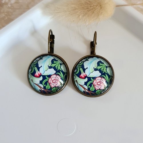 Boucles d'oreilles dormeuse métal bronze cabochon verre william morris d