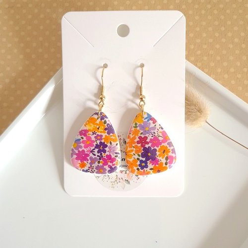 Boucles d'oreille pendante femme acier inoxydable doré et pâte polymère résinée fleuri