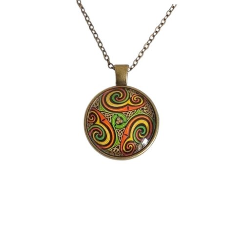 Collier pendentif métal bronze cabochon verre chamarre