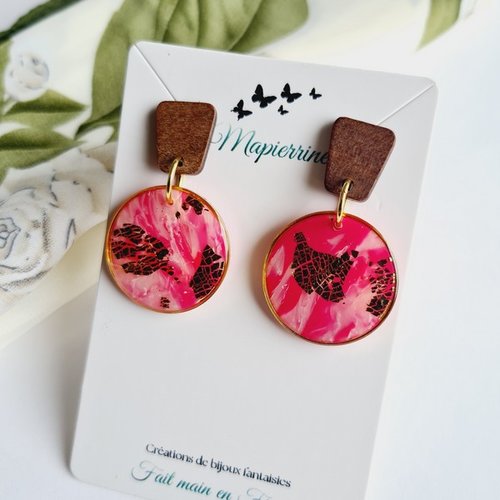 Boucles d’oreille goutte en pâte polymère rose doré translucide attache bois bijou fait main en france mapierrine