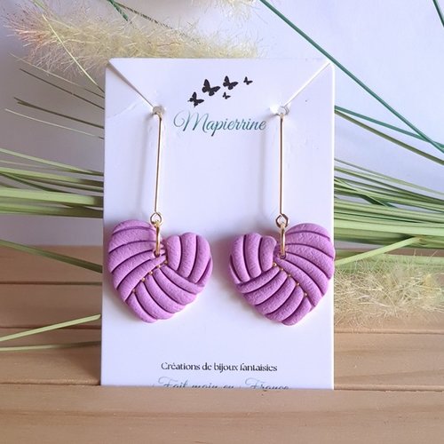 Boucles d’oreille cœur en pâte polymère rose lavande fait main en france attache acier inoxydable doré