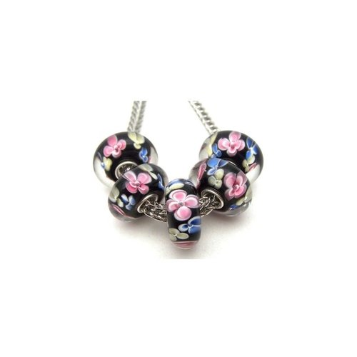 1 perle européenne verre de murano 8 x 15 mm argent fleur rose fond noir 109