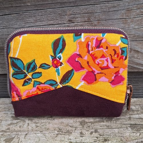 Mini portefeuille zippé pour femme  en tissu jaune avec des roses, suédine aubergine, porte-cartes mignon, portefeuille minimaliste