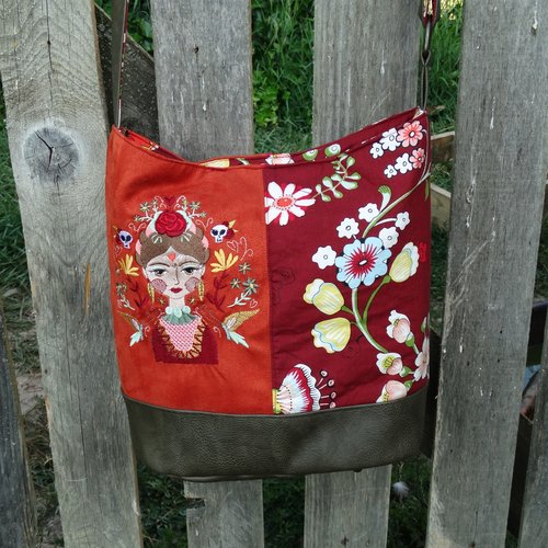 Grand sac à main seau femme, broderie frida kahlo, suédine orange, tissu rouge, faux cuir kaki, bandoulière règlable