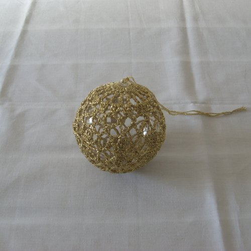 Boule de noël au crochet, modèle 3, "doré"
