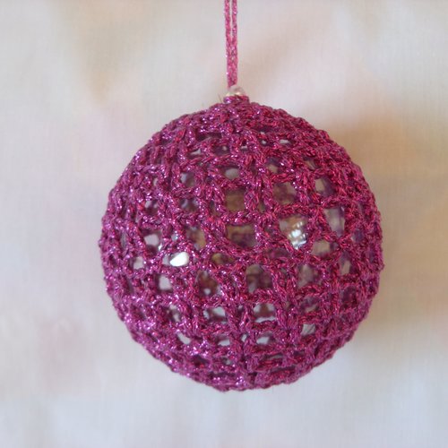 Boule de noël au crochet, modèle 2, "rose brillant "