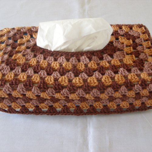 Housse boîte à mouchoirs, forme rectangulaire "marron"